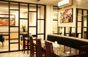 Hotel Niaga - Image 5