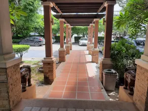 Bangkok Resort and Spa - Image 5