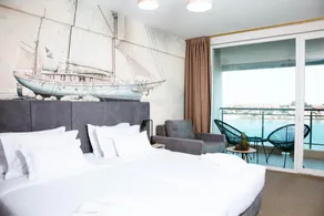 Hotel Antea - By The Sea - Image 2