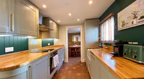 Hambrook House Canterbury - NEW luxury guest house with ESPA Spa complex - Image 4