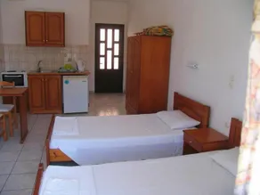 KOSTAS APARTMENTS - Image 3