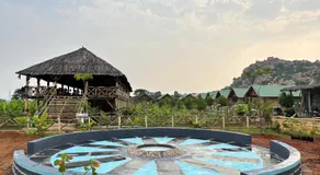Mowgli's Cafe Hampi & Guest House - Image 5