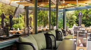 Hotel De Vossemeren by Center Parcs - Image 5