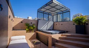 Villavender Boutique Suites - Image 3