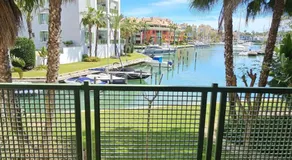 Sotogrande Marina Sea Apartment - Image 3