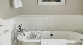 Auberge Glengarry Inn, Eleanor Suite - Image 3