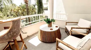 Headlands Beachside Retreat - 50 metres to beach - Image 3