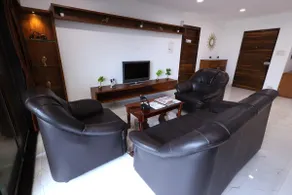 Astonish 3 BHK Apartment BKC (Bandra) - Image 3