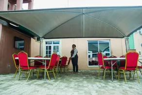 Glass House Suites Annex - Image 3