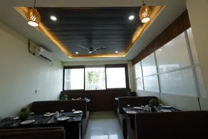 Silver Oaks Inn - Image 4