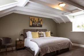 The Punch Bowl Inn - Image 2