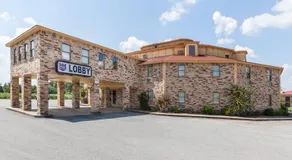 Americas Best Value Inn Searcy - Image 3