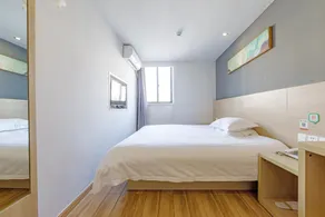 Hi Inn Shanghai Jiading New Town Hotel - Image 4