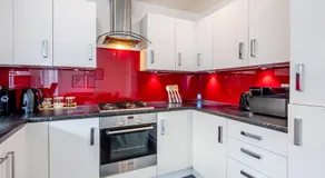 Modern Home Near Etihad, Coop Live - Image 2