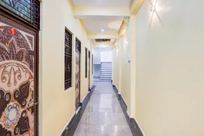 Pradhan Hotel - Image 2