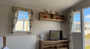 Well equipped beach caravan - Image 2