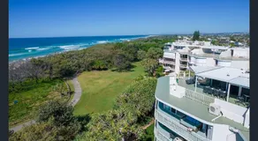 3 Bedroom Beachfront Rooftop Penthouse With Private Sunshine Coast - Image 5