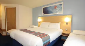 Travelodge Perth Broxden Junction - Image 4