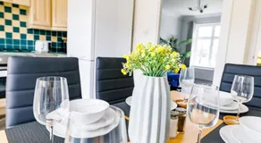 2Bed Garden & Private Parking Near A19 - Perfect for Contractors - Image 3