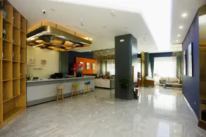 Lanfei Hotel (Ancient Imperial Garden) - Image 4