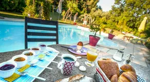 Domaine à l'Aise - Piscine chauffée - Image 4