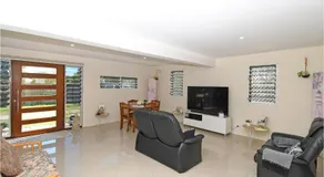 GetAwayStay - 3BR - Aircon - WiFi - Smart TV - Image 2