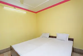 Hotel Surya By Oyo Rooms - Image 2