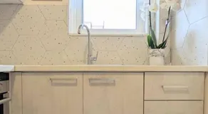Beautiful 1 bedroom flat near Olympic Stadium - Image 2