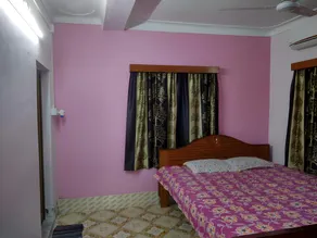 Roy Guest House - Image 4