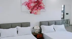 Hotel Kandy road - Image 1