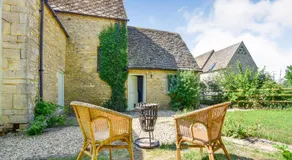 Butts Farm - Image 4