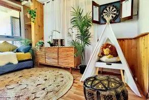 Cozy 5 br home in a central location to everywhere - Image 4