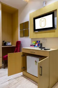 Hotel Malbork Inn Rajouri Garden Delhi - Couple Friendly Local IDs Accepted - Image 2