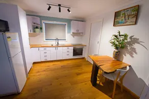 The Eazy Living Studio - Pet Friendly - Image 3