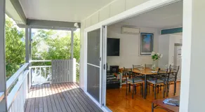 Paradise Bungalow Waterfront - Image 2
