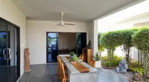 Sunset resorts and bar - Image 3