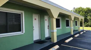 Apollo Inn - Cocoa - Image 2
