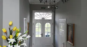 Suite, bath, toilet, 1 bed room - Image 4