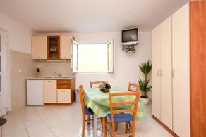 Apartments Doris & Petra - Image 3