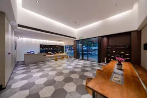 VANFEEL HOTEL - Image 2