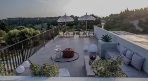 LUZ BLANCA Rooftop seaview villa - Image 2