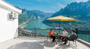 Leisurely River View Inn - Three Gorges Branch - Image 2