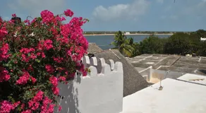 Shella White House - Image 4