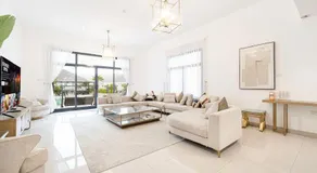 The View Luxury Villa with marina access, free ka yak and private pool - Al Dana Island Fujairah - Image 3