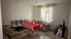 Private house surrounded by greenery - Image 5