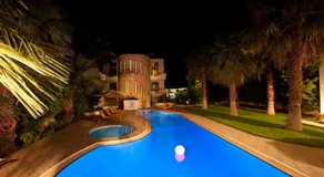 Elizabeth Suites - Image 3