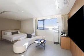 H AVENUE SONGJEONG  - Image 2