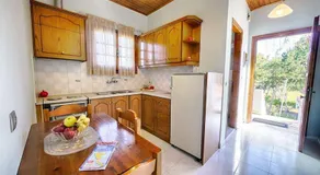 Villa Angela, seafront apartments, Almiros beach - Image 5