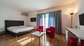 Park Hotel Residence - Image 2