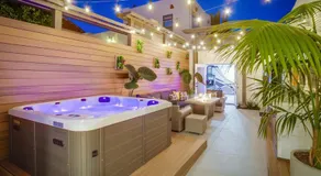 Ultimate Getaway: Spa Game Rooms Firepit Views - Image 3